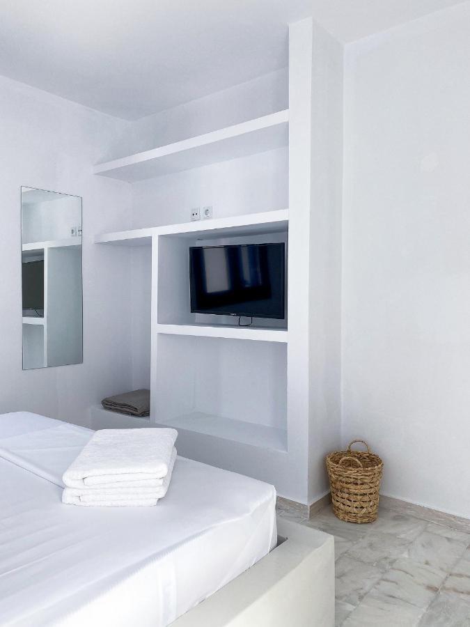 Lulu - Self Catering Accommodation Monemvasia Bagian luar foto