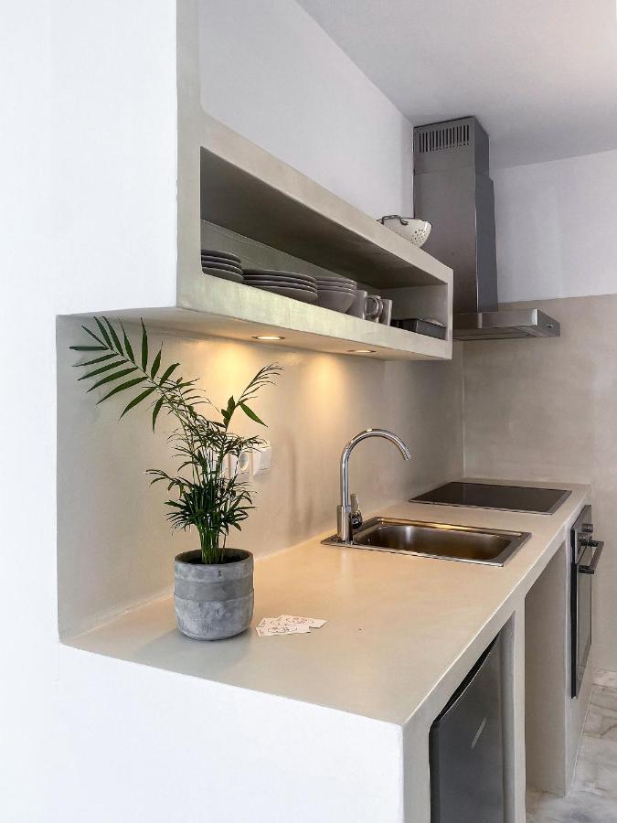 Lulu - Self Catering Accommodation Monemvasia Bagian luar foto
